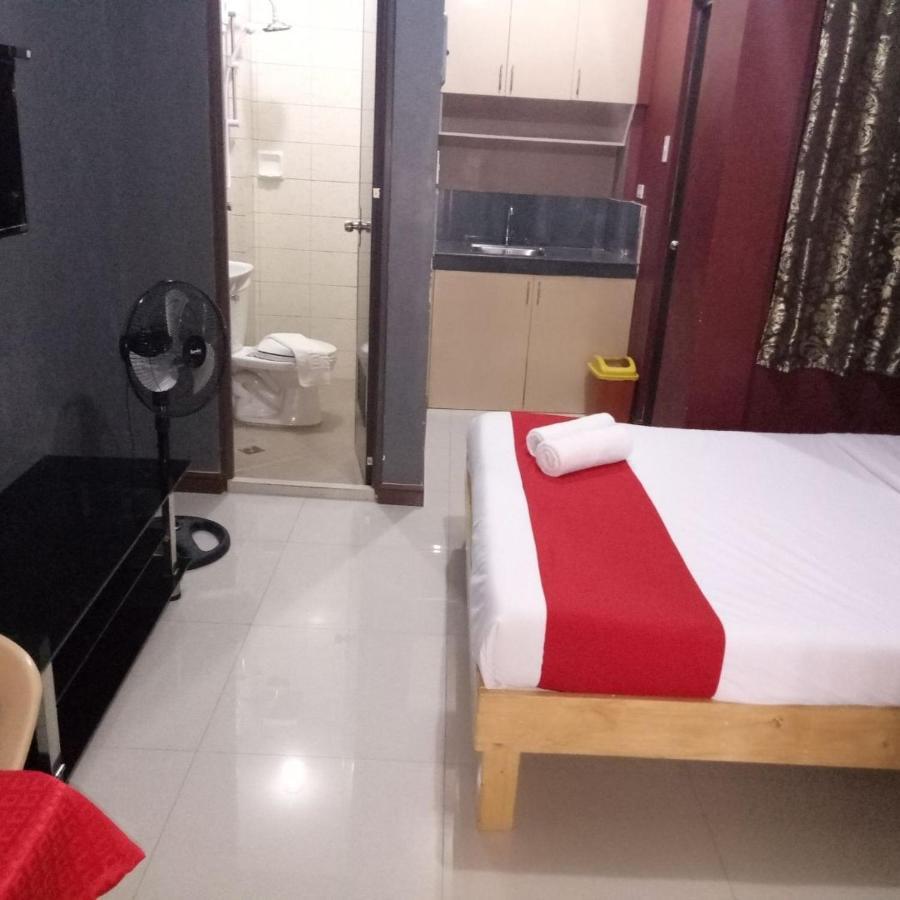 Antoine Despasito Near Airport Manila Exterior photo